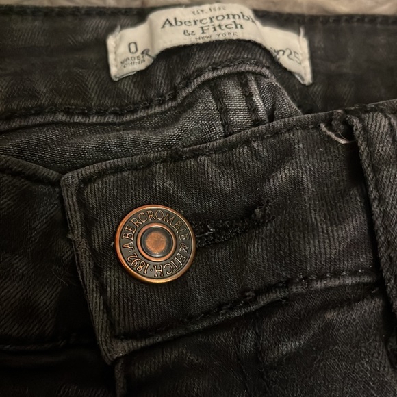 Abercrombie Jeans - Picture 5 of 6